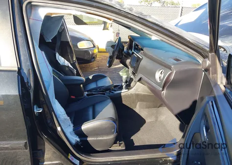 2019 Toyota Corolla Xse z USA, uszkodzony, nr VIN 5YFBURHE4KP879965